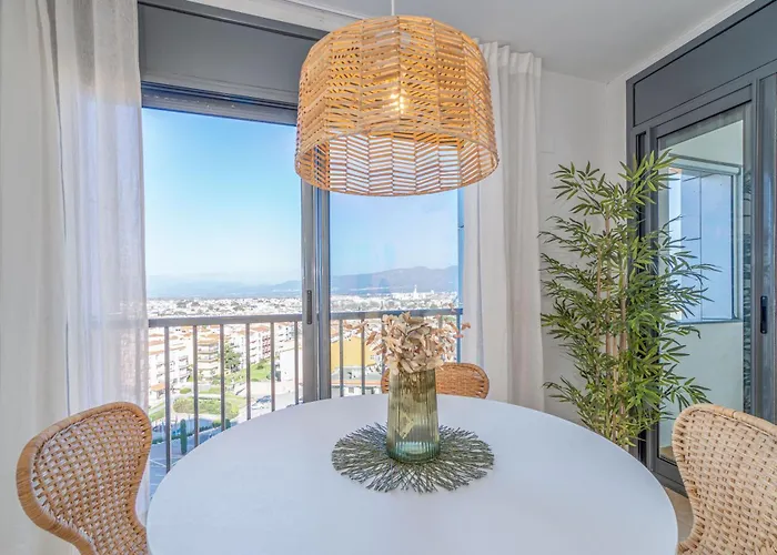 Milenial Immo Panoramic Views With Pool Apartman *